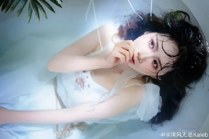 天猫电脑版界面对比